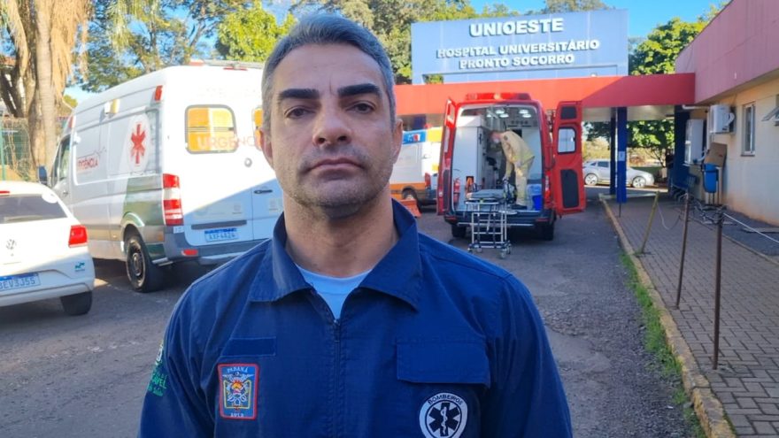 “Motociclista sofreu fratura exposta no joelho”, relata médico do Siate que atendeu vítima de acidente no Brasmadeira