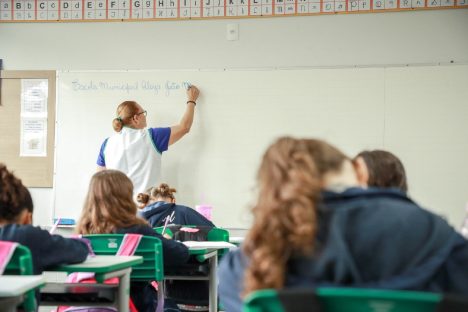 Imagem referente a Cascavel investe em instrumentos e equipamentos para escolas municipais