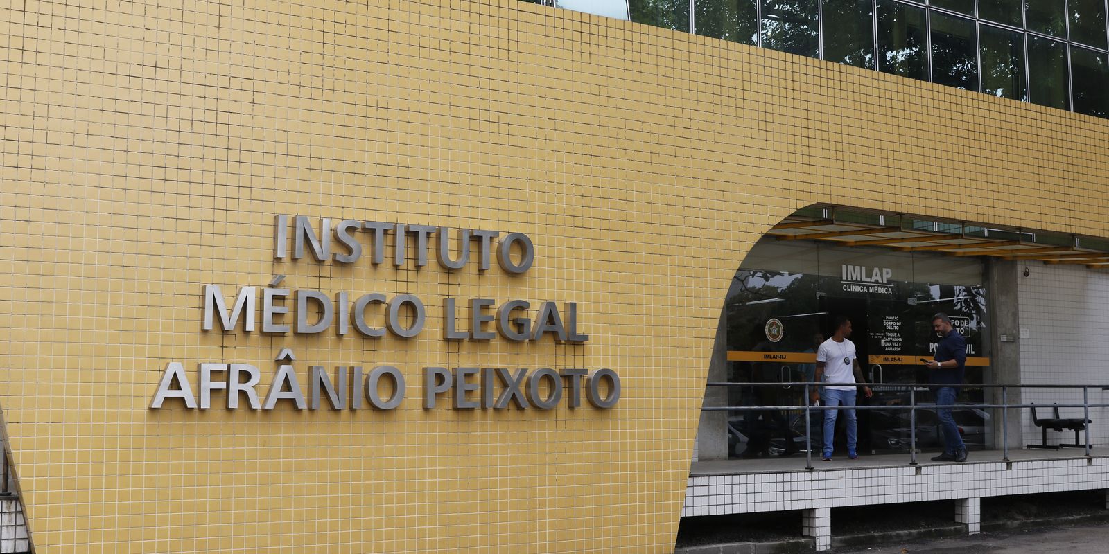 Família de Juliana Marins pede que PF investigue vazamento de autópsia Imagem referente a Família de Juliana Marins pede que PF investigue vazamento de autópsia