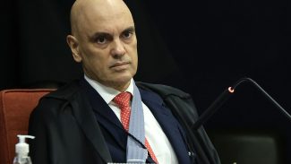 Moraes diz que Eduardo Bolsonaro interfere em processo na Corte