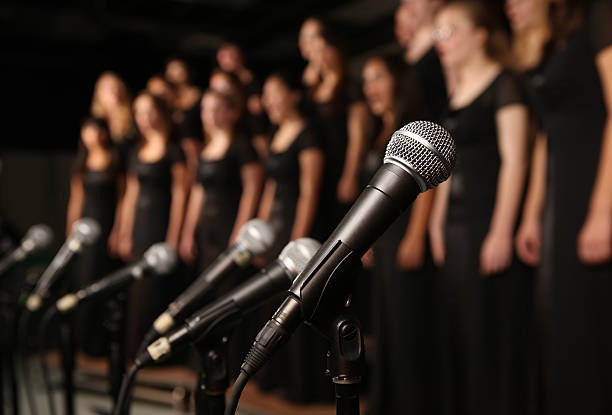 Coralistas soltam a voz e se apresentam hoje, no Teatro Municipal Sefrin Filho