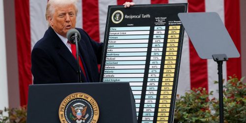 Imagem referente a Em carta a Lula, Trump anuncia tarifa de 50% a produtos brasileiros