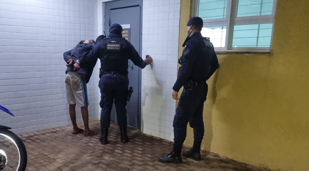 Homem Foragido é Detido Durante Patrulhamento da Guarda Municipal em Alto Alegre