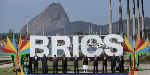 Sanção de Trump contra Brasil é chantagem política e mira o Brics Imagem referente a Sanção de Trump contra Brasil é chantagem política e mira o Brics