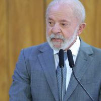 Imagem referente a Lula: governo vai recorrer à OMC contra tarifas dos Estados Unidos