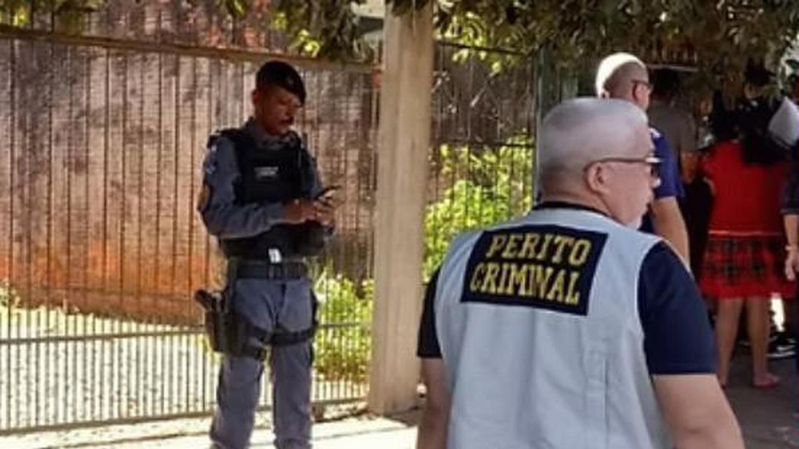 Andarilho que usava bíblia embaixo do braço é suspeito de matar a mãe e morador de rua