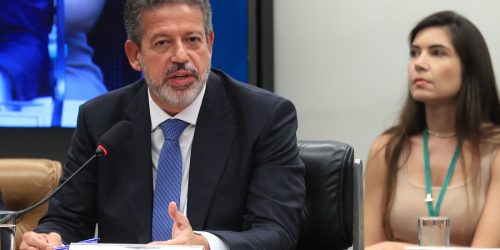 Lira amplia redução parcial de IR para quem ganha até R$ 7.350 Imagem referente a Lira amplia redução parcial de IR para quem ganha até R$ 7.350