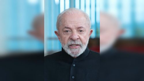 Lula anuncia devolução de descontos indevidos a aposentados, mas erra ao atribuir fraude exclusivamente ao governo anterior Lula anuncia devolução de descontos indevidos a aposentados, mas erra ao atribuir fraude exclusivamente ao governo anterior