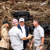 Imagem referente a Trump diz que deve falar com Lula, mas 