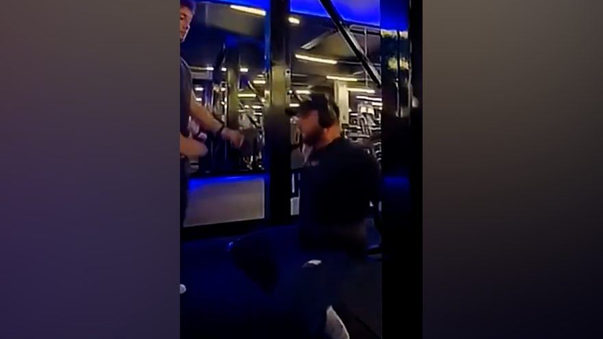 Homem quebra as duas pernas em agachamento com 140 kg em academia no Paraná; veja o vídeo