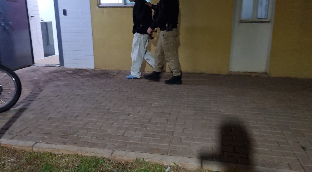 Jovem de 22 anos é detido por suspeita de embriaguez ao volante