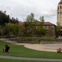 Cerco a universidades dos EUA traz receio a pesquisadores brasileiros Imagem referente a Cerco a universidades dos EUA traz receio a pesquisadores brasileiros