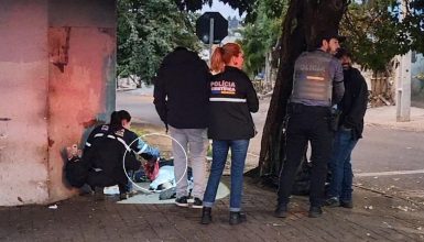 Imagem referente a Calcinha e projétil de revólver calibre .38 são encontrados próximos a corpo de homem executado em Cascavel