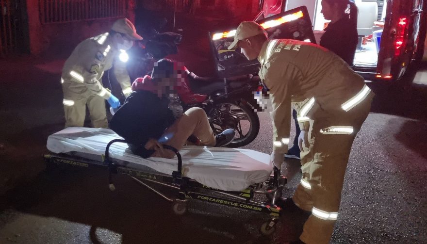 Motociclista fica ferido em acidente na Rua Indianápolis