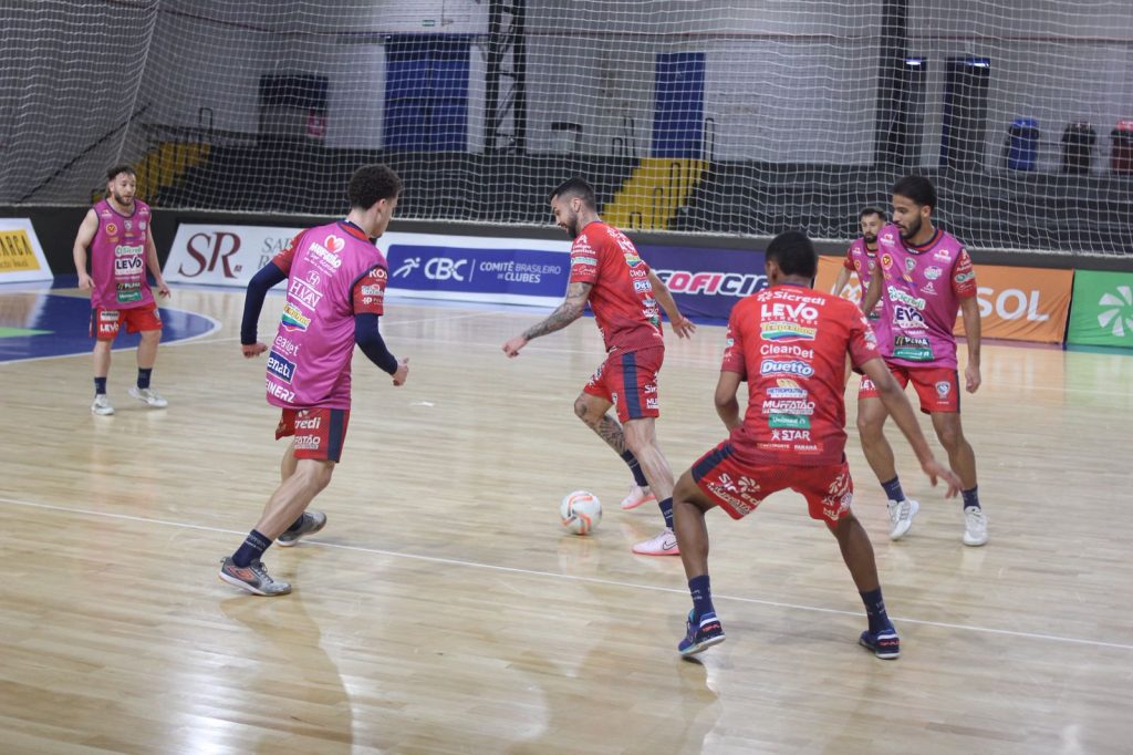 Cascavel Futsal faz últimos ajustes antes de encarar o Cruzeiro fora de casa pela LNF