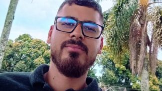 Motorista atingido por Camaro de piloto da Fórmula Truck morre no hospital