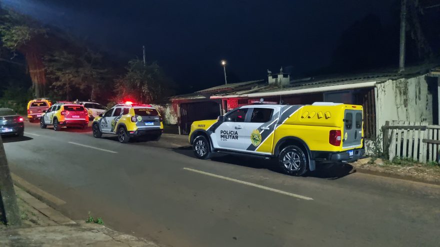 Movimentação policial no Bairro Periolo. Equipes da PM são mobilizadas após briga
