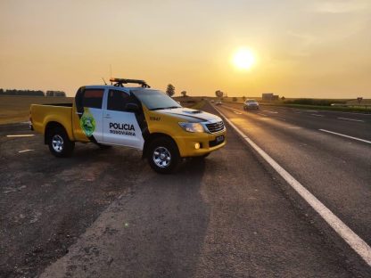 Bandidos armados roubam Hilux e fazem vítimas reféns, na BR-163