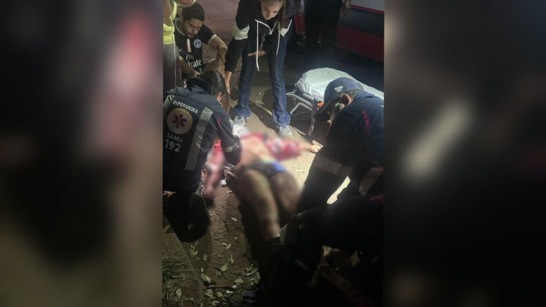 Noite de horror: entregador atacado por cães ferozes perde orelha e quase o braço Noite de horror: entregador atacado por cães ferozes perde orelha e quase o braço
