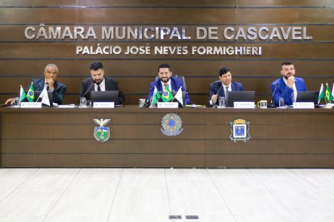 Câmara aprova criação de canal direto para participação popular e apoia políticas para superdotados Imagem referente a Câmara aprova criação de canal direto para participação popular e apoia políticas para superdotados