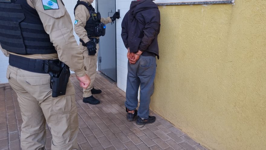 Com o inverno chegando (de novo), ladrão é preso furtando Lorenzetti no Bairro Country