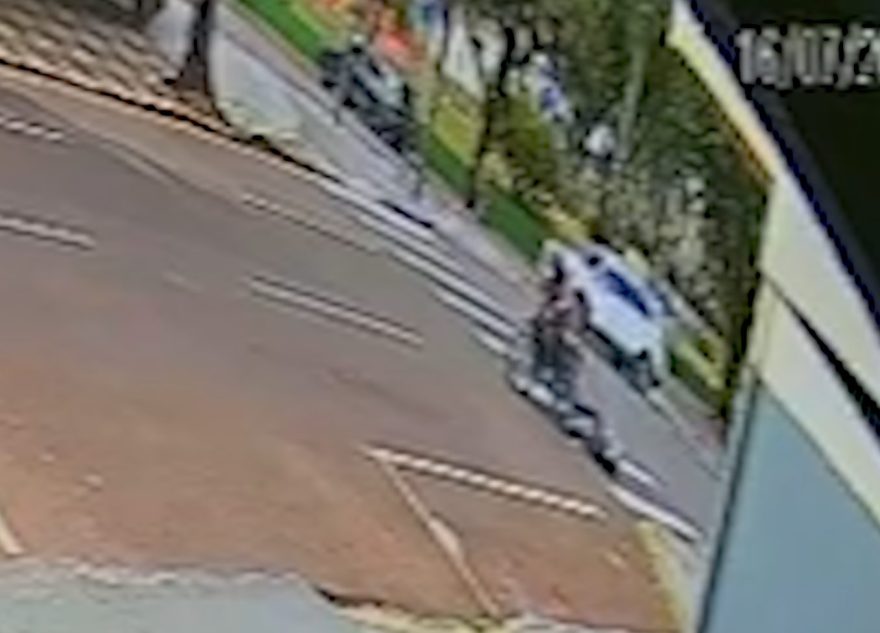Vídeo mostra momento em que homem é atropelado na Rua São Paulo