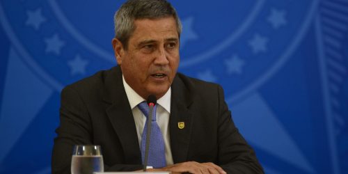 Moraes mantém prisão do general Braga Netto Imagem referente a Moraes mantém prisão do general Braga Netto