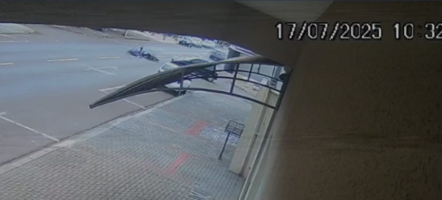 Câmera registra acidente que deixou motociclista ferido no Claudete