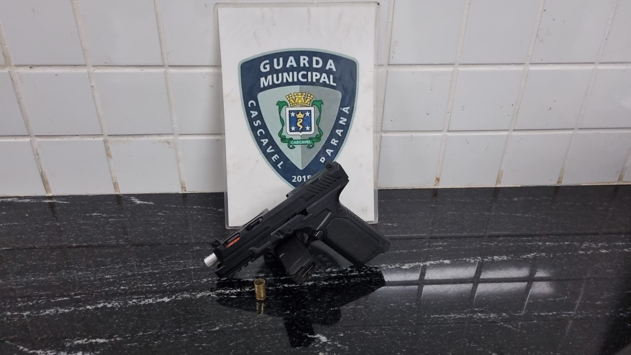 Denúncia leva Guarda a prender suspeito com simulacro em Cascavel