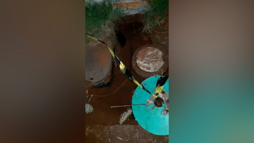 Vazamento de água em terreno no Riviera preocupa moradores
