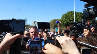 Políticos repercutem operação policial contra Bolsonaro