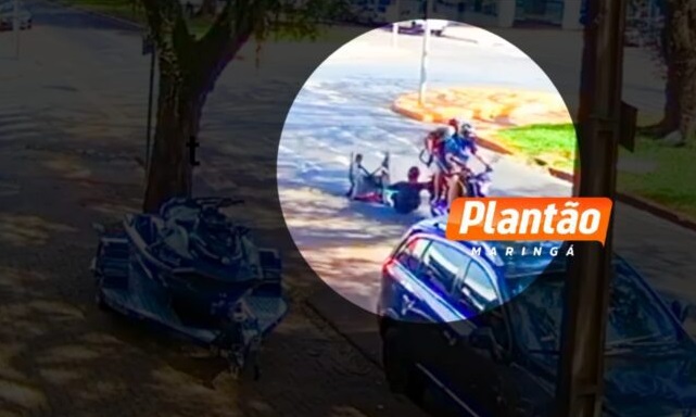 Cadeirante é flagrado pegando “rabeira” em moto e cai no cruzamento em Maringá