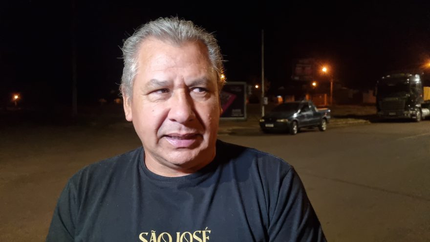 Motorista do Corsa reclama da falta de sinalização em cruzamento onde ocorreu acidente no Jardim Mantovani