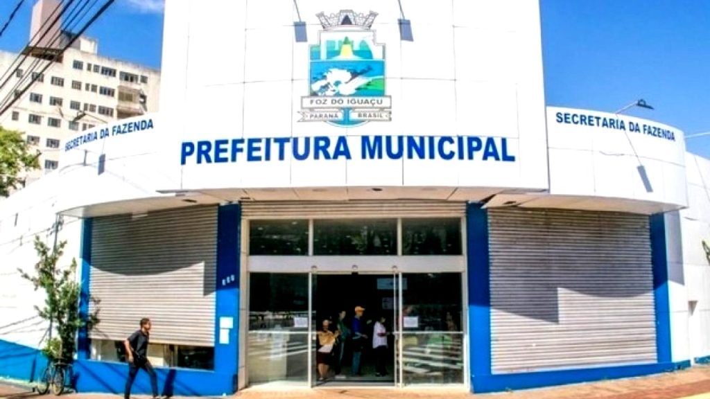 Prefeitura de Foz do Iguaçu abre inscrições para estágio com vagas em 22 cursos superiores