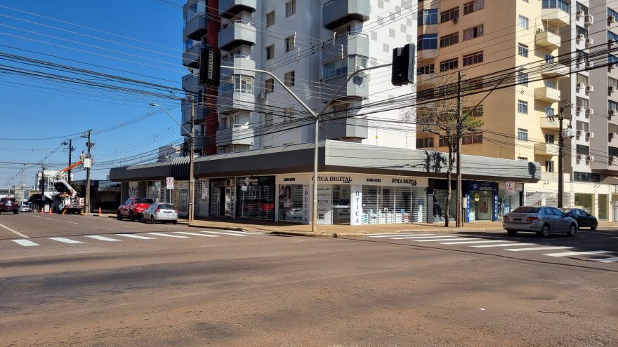 Problema de energia afeta semáforos e exige atenção de motoristas no Centro de Cascavel
