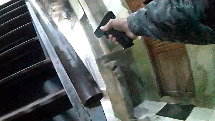 Câmera corporal registra PM da Rota atirando e matando policial civil durante ação