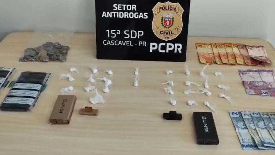 Homem é preso por tráfico de drogas em bar no Santa Felicidade