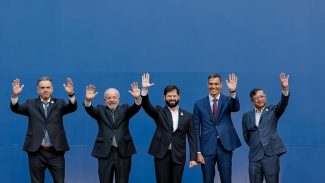 Brasil, Chile, Colômbia, Uruguai e Espanha defendem democracia