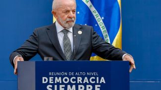 Democracia corre risco como no período nazista, diz Lula