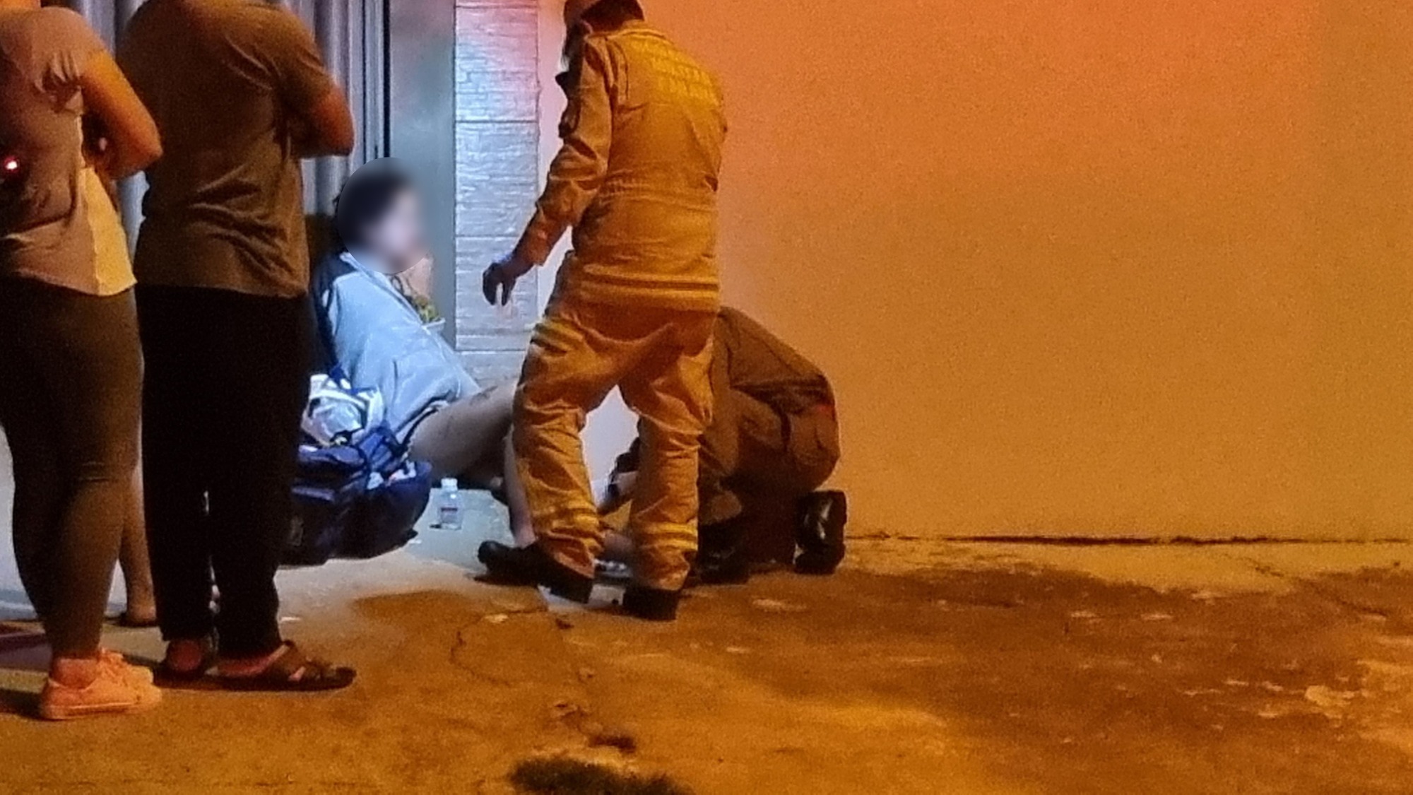 Com ferimentos no rosto, mulher pede ajuda em residência na Região Norte de Cascavel Com ferimentos no rosto, mulher pede ajuda em residência na Região Norte de Cascavel