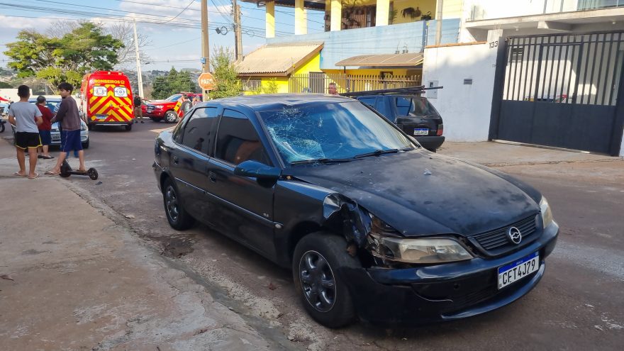 Motociclista tem suspeita de fratura na coluna após grave acidente no Brasmadeira
