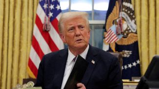 Trump anuncia acordo comercial com Indonésia, membro pleno do Brics