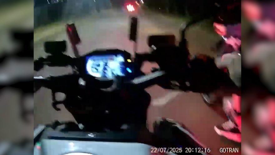 Vídeo mostra perseguição da GOTran a motociclista que fugiu de Operação na Região Norte de Cascavel