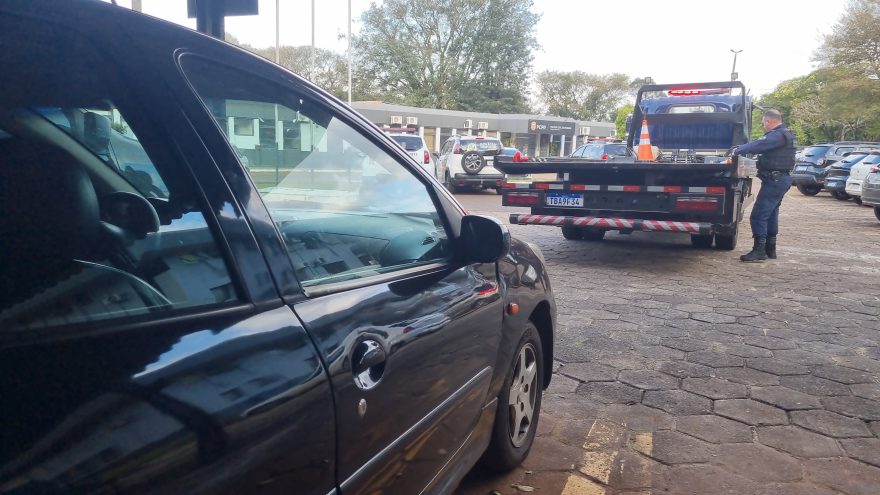 Guarda Municipal recupera Peugeot furtado próximo à Rodoviária
