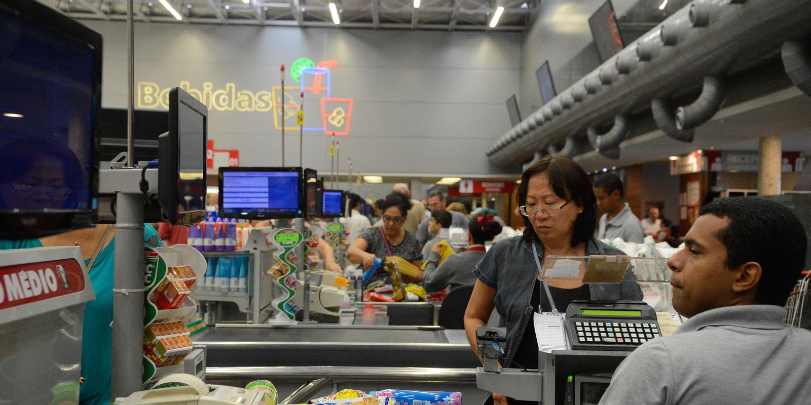 Consumo dos brasileiros cresce 2,63% no primeiro semestre