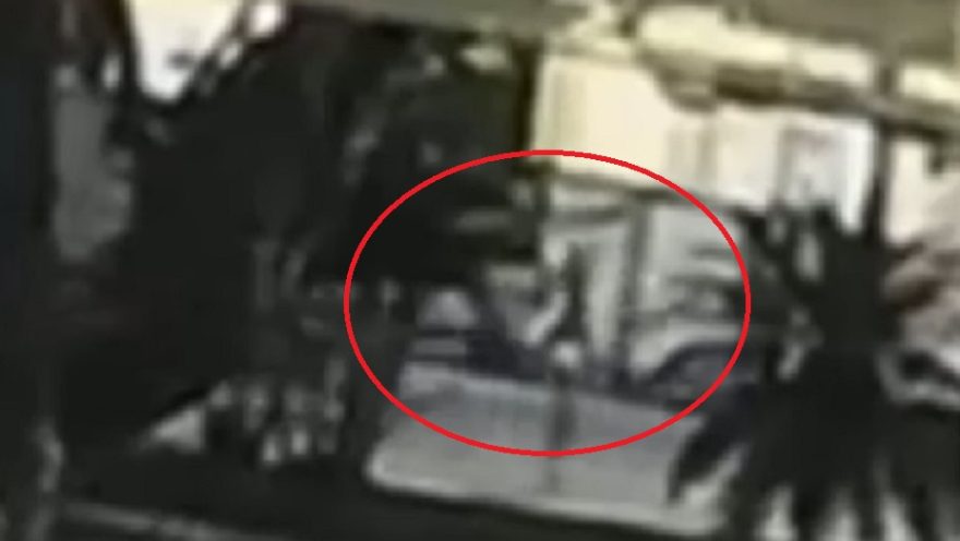 Vídeo: Estudante é morto a pauladas por morador de rua