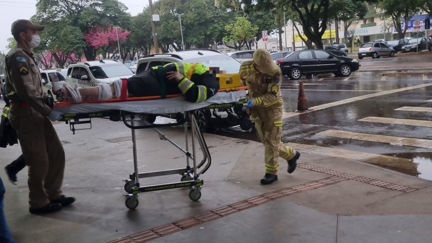 Mulher sofre fratura na perna após cair na Rodoviária