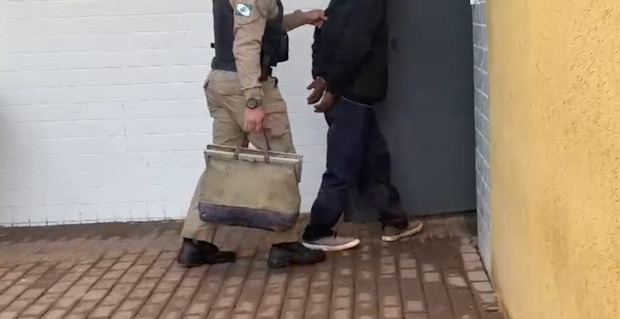 Homem é preso por furto de fios no bairro Claudete em Cascavel