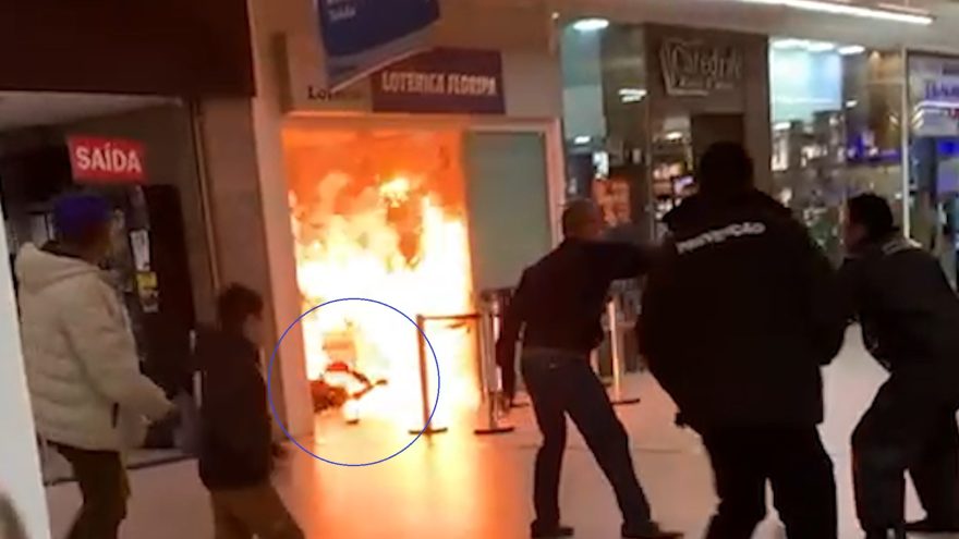 Homem se molha com combustível e incendeia lotérica de Shopping em Florianópolis