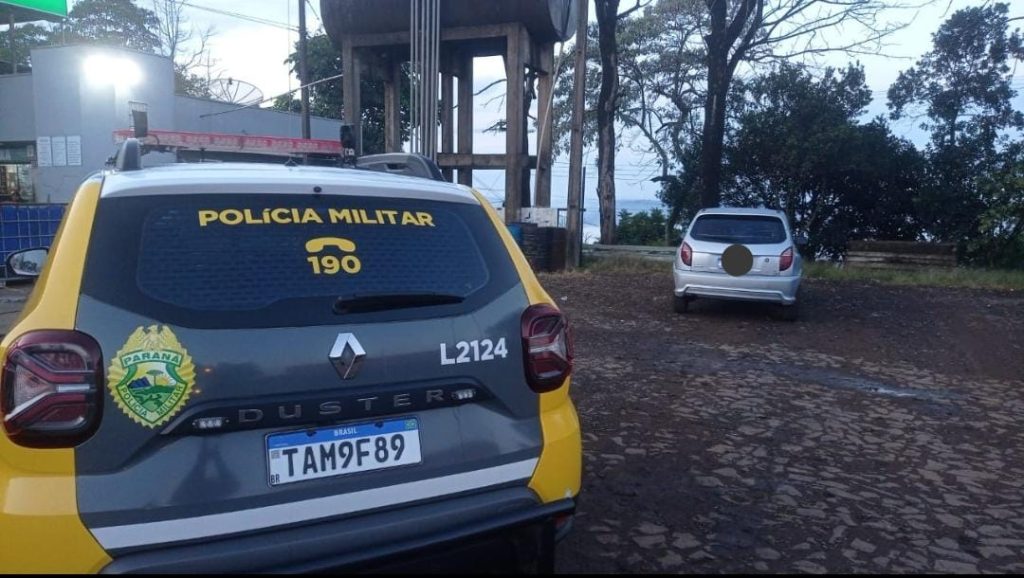 Casal foragido da justiça é preso a caminho de visita na penitenciária